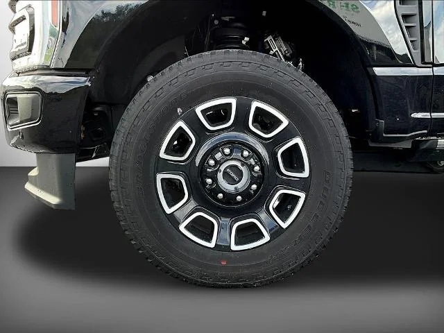 New 2025 Agate Black Metallic Ford F-250® Platinum® image 47