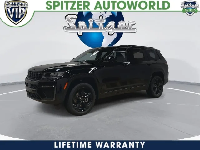 New 2027 High-Gloss Black Paint Jeep Limited image 9