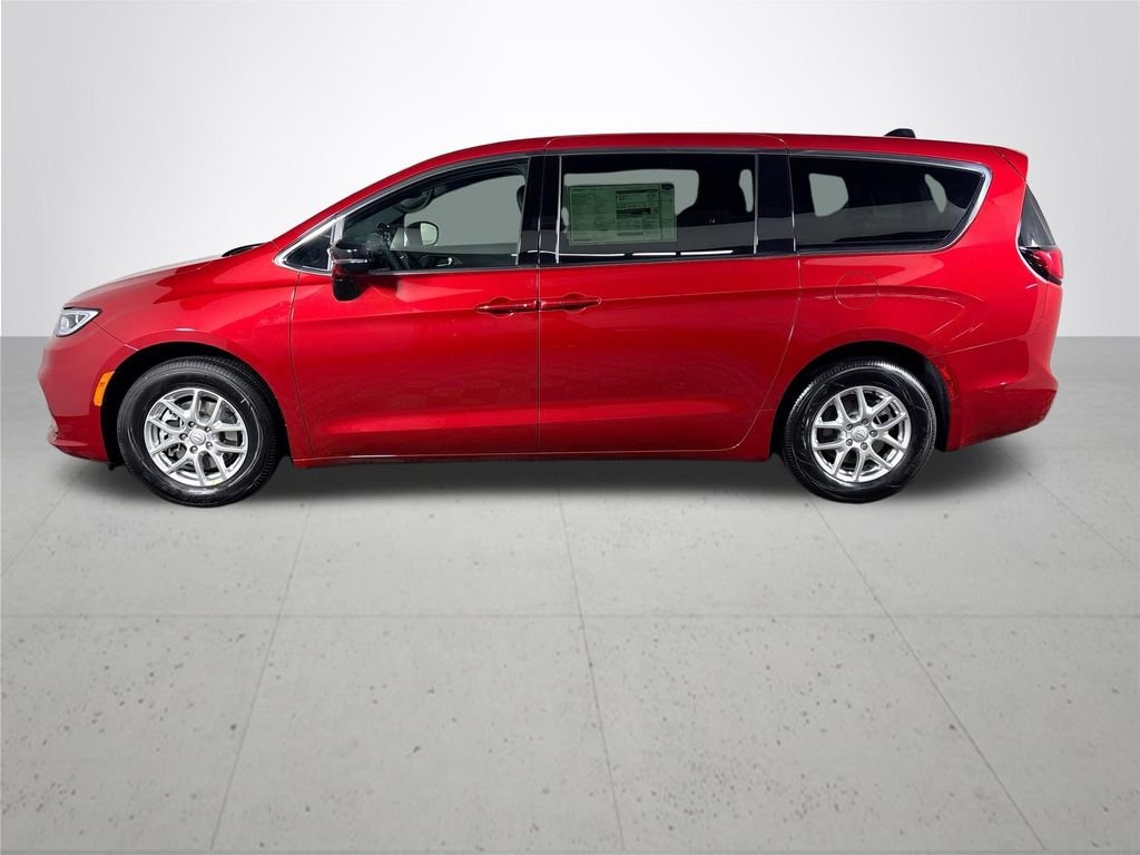 New 2026 Red Hot Pearl-Coat Exterior Paint Chrysler Select image 9