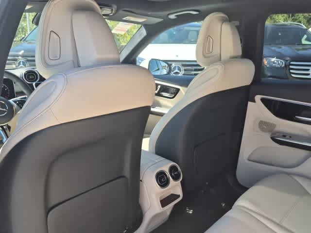 Certified Used 2026 Polar White Mercedes-Benz GLC 300 image 17