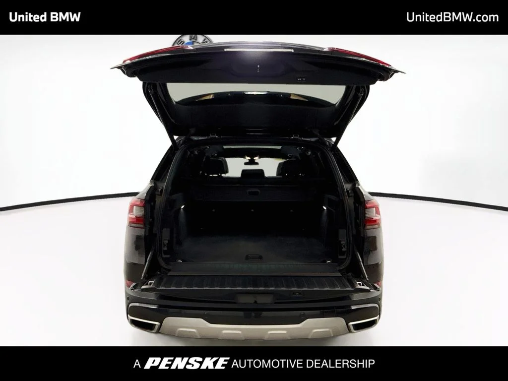 Used 2020 Dark Graphite Metallic BMW xDrive40i image 21