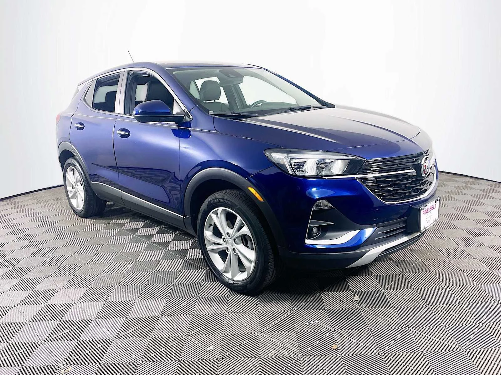 Used 2023 Sapphire Metallic Buick Preferred image 3