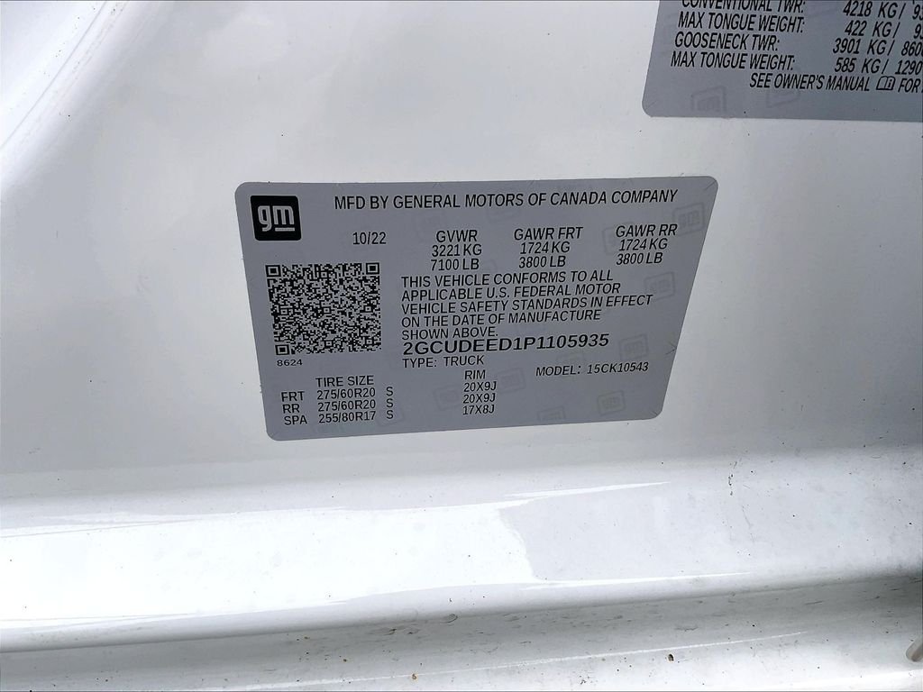 Used 2023 White Chevrolet RST image 32