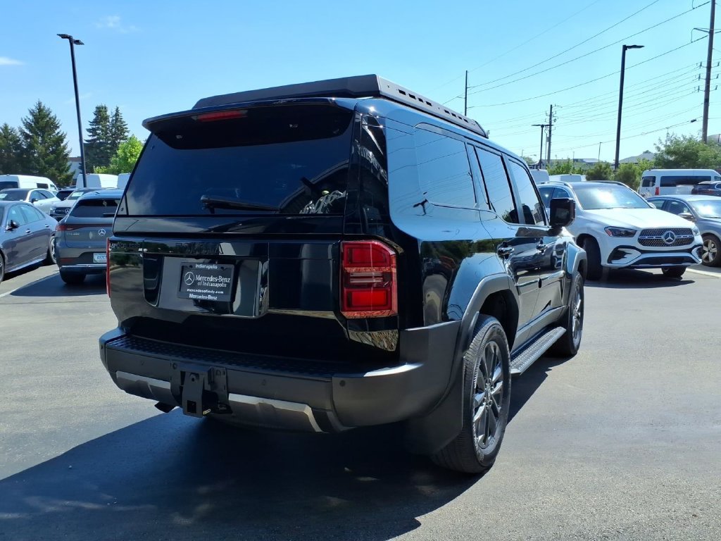 Used 2025 Black Toyota Base image 7