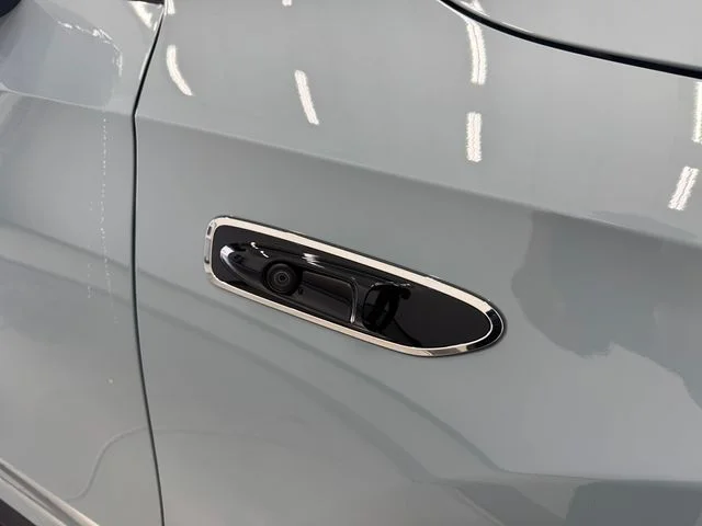 New 2027 Green Mercedes-Benz  image 39