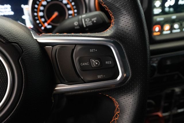 Used 2023 White Jeep Mojave image 9