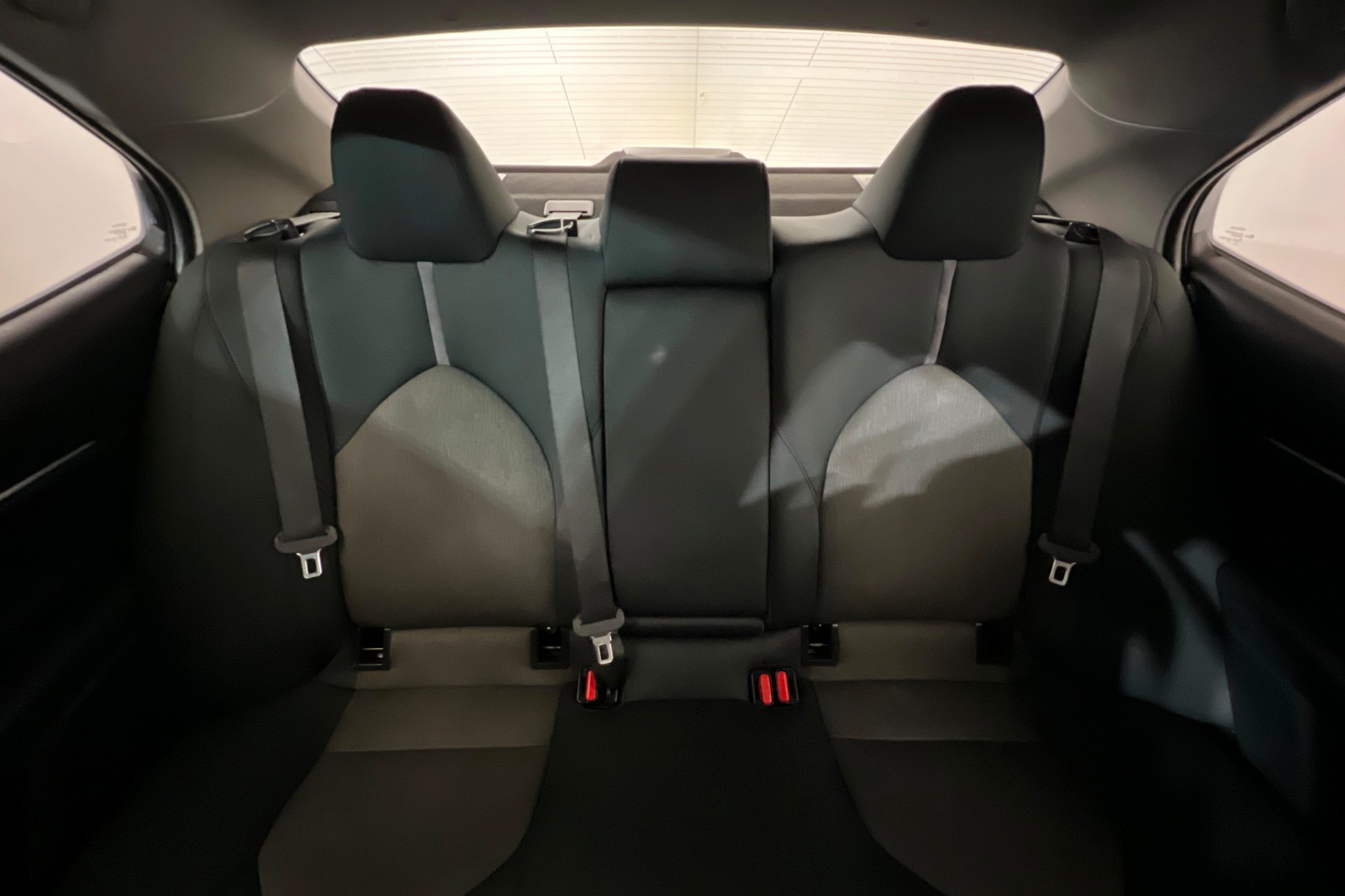2022 Toyota Camry LE - Photo 25