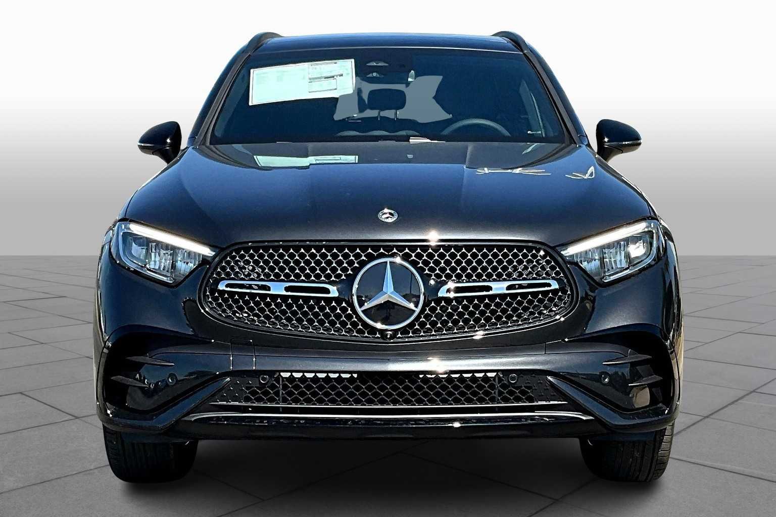 New 2026 Graphite Grey Metallic Mercedes-Benz GLC 300 image 3