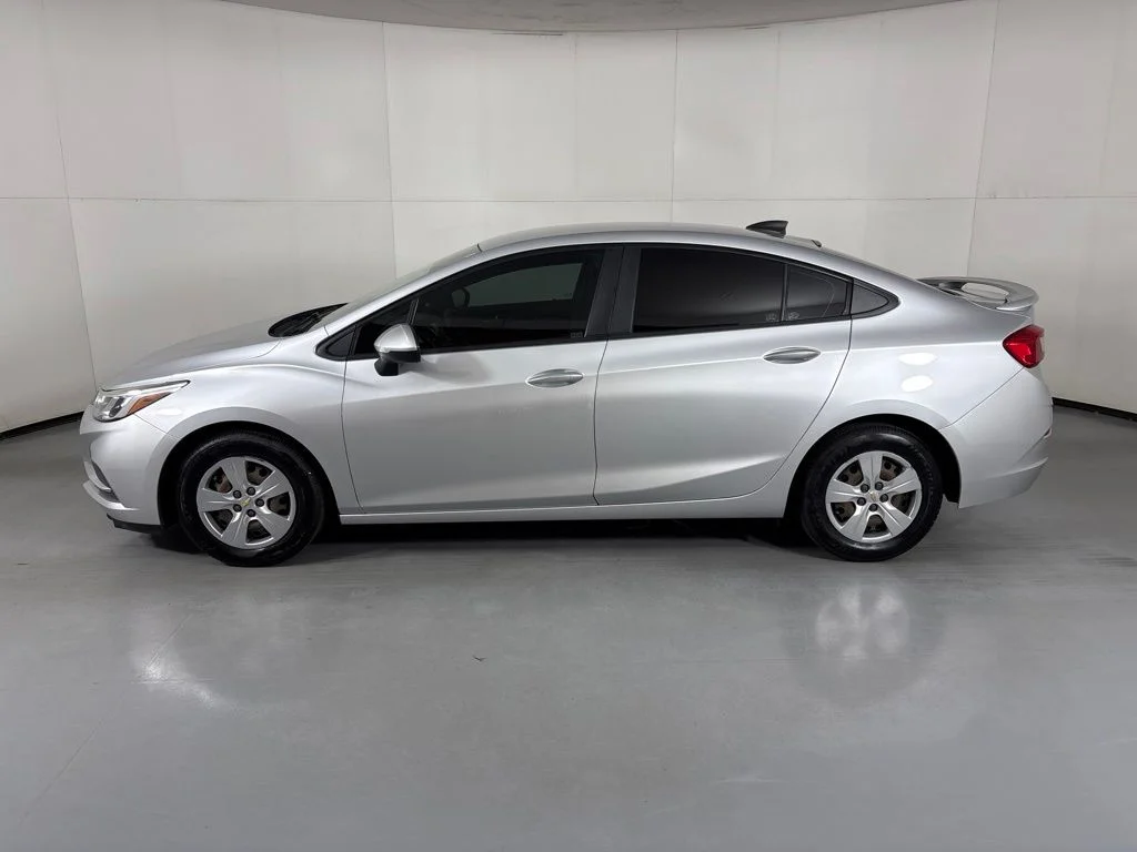 Used 2018 Silver Chevrolet LS image 5
