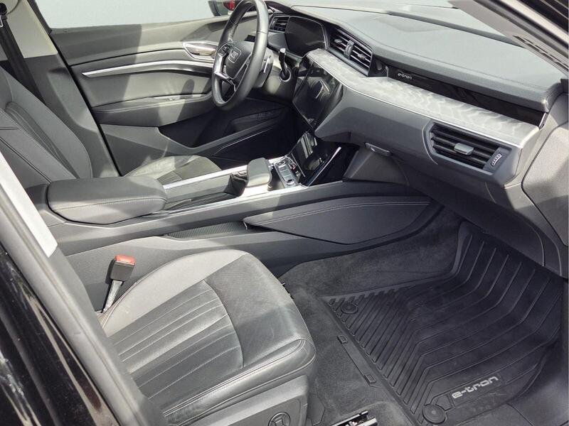 Used 2021 Brilliant Black AUDI PREMIUM PLUS QUATTRO image 18