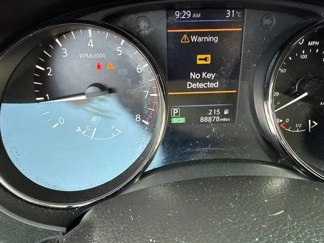 2018 Nissan Rogue SV - Photo 6