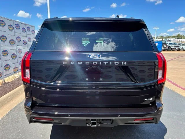 New 2027 Agate Black Metallic Ford Active image 5