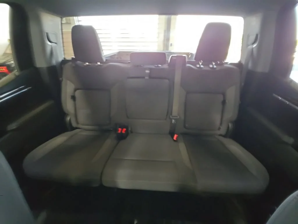 Certified Used 2025 Sterling Metallic GMC Elevation image 22