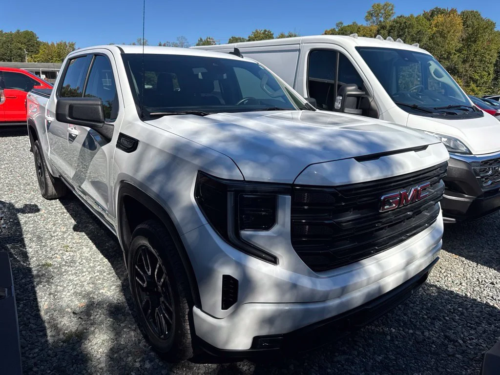 Used 2024 White GMC Elevation image 2