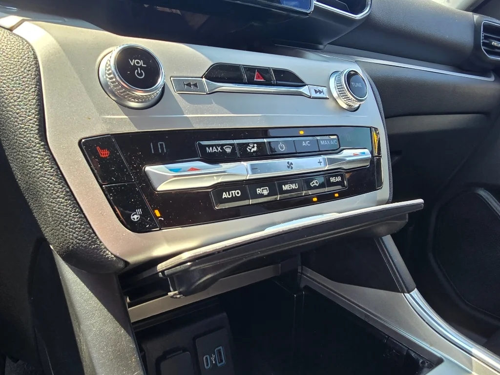 Used 2021 Atlas Blue Metallic Ford XLT image 22