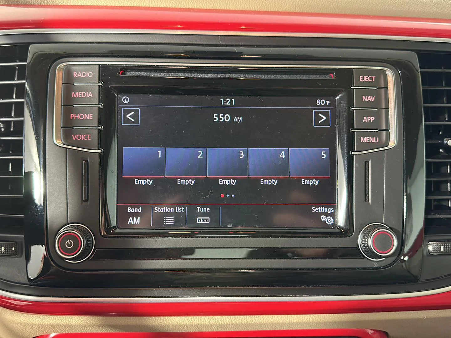Used 2019 Tornado Red Volkswagen SE image 19