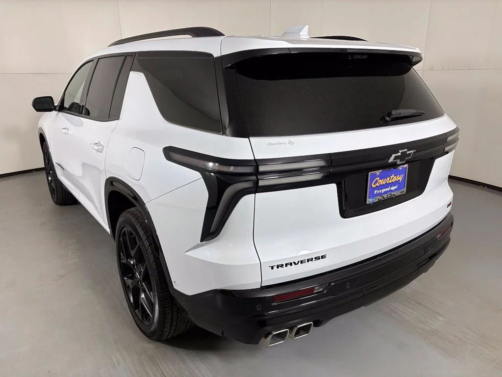 Certified Used 2026 Polar White Tricoat Chevrolet RS image 7