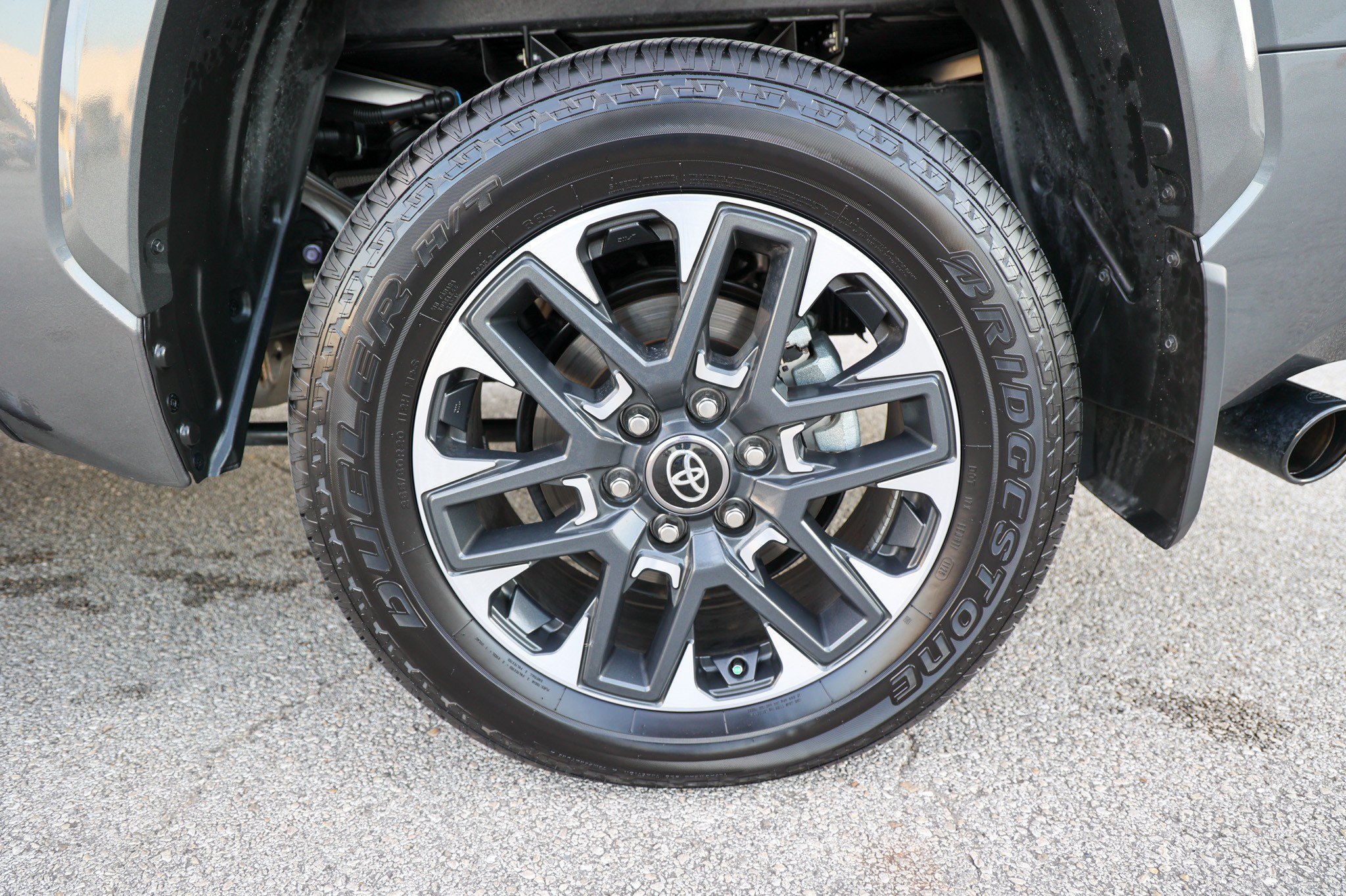 Used 2026 MAGNETIC GRAY MET Toyota Limited image 15