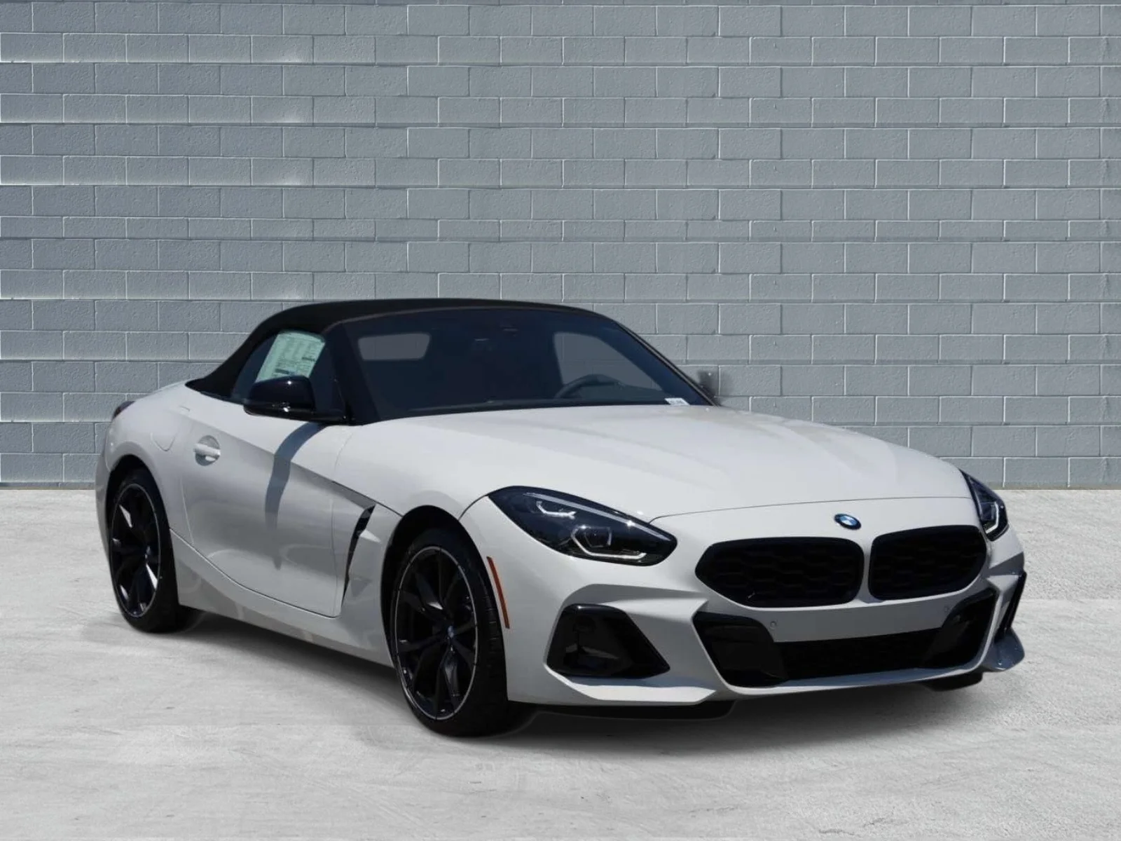 2026 BMW Z4 sDrive30i's photo