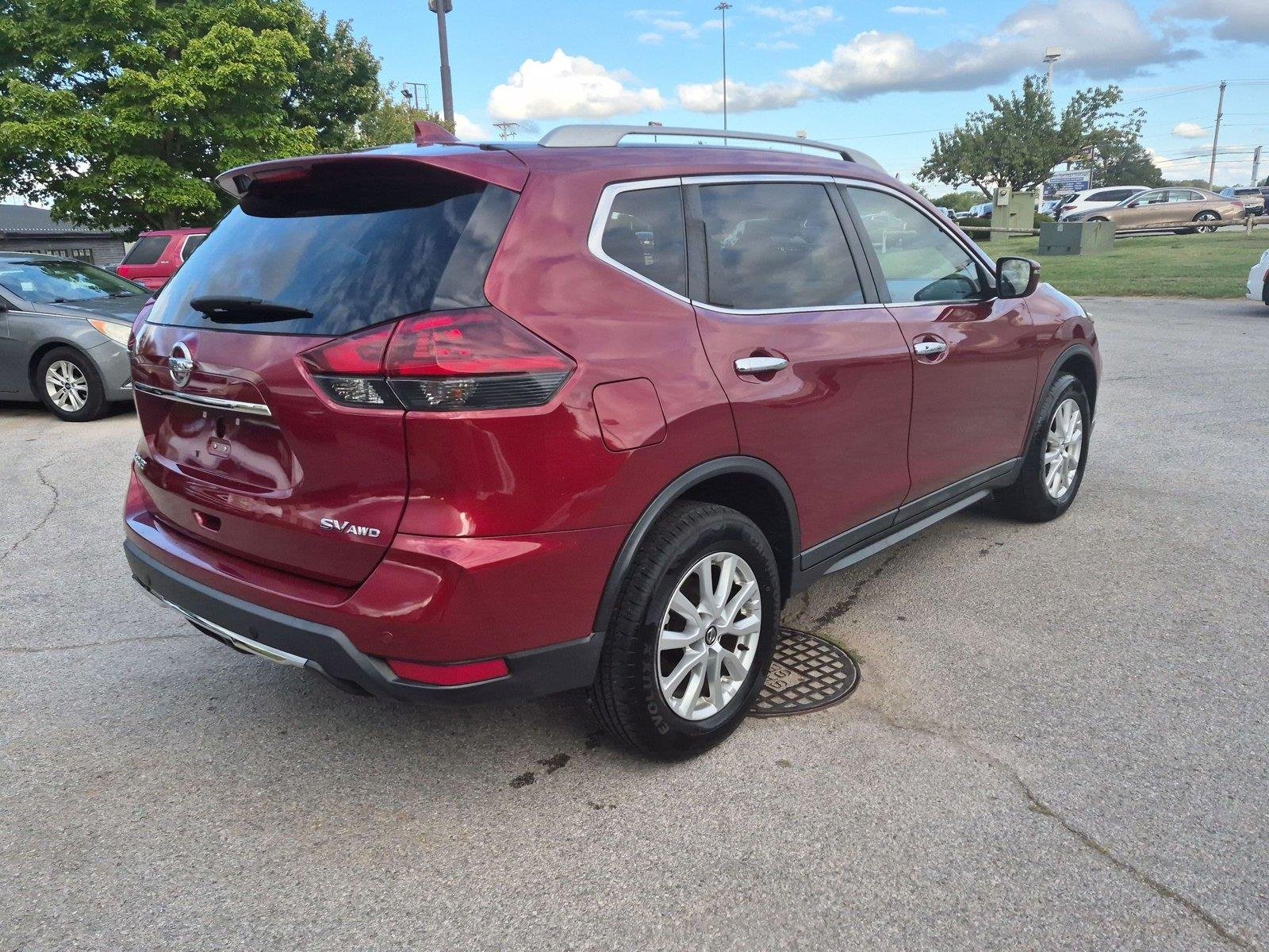 Used 2020 Scarlet Ember Tintcoat Nissan SV image 5