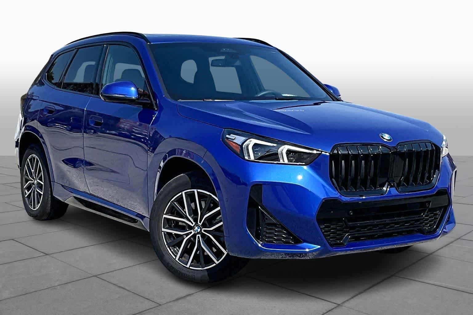 Used 2025 Portimao Blue Metallic BMW xDrive28i image 2