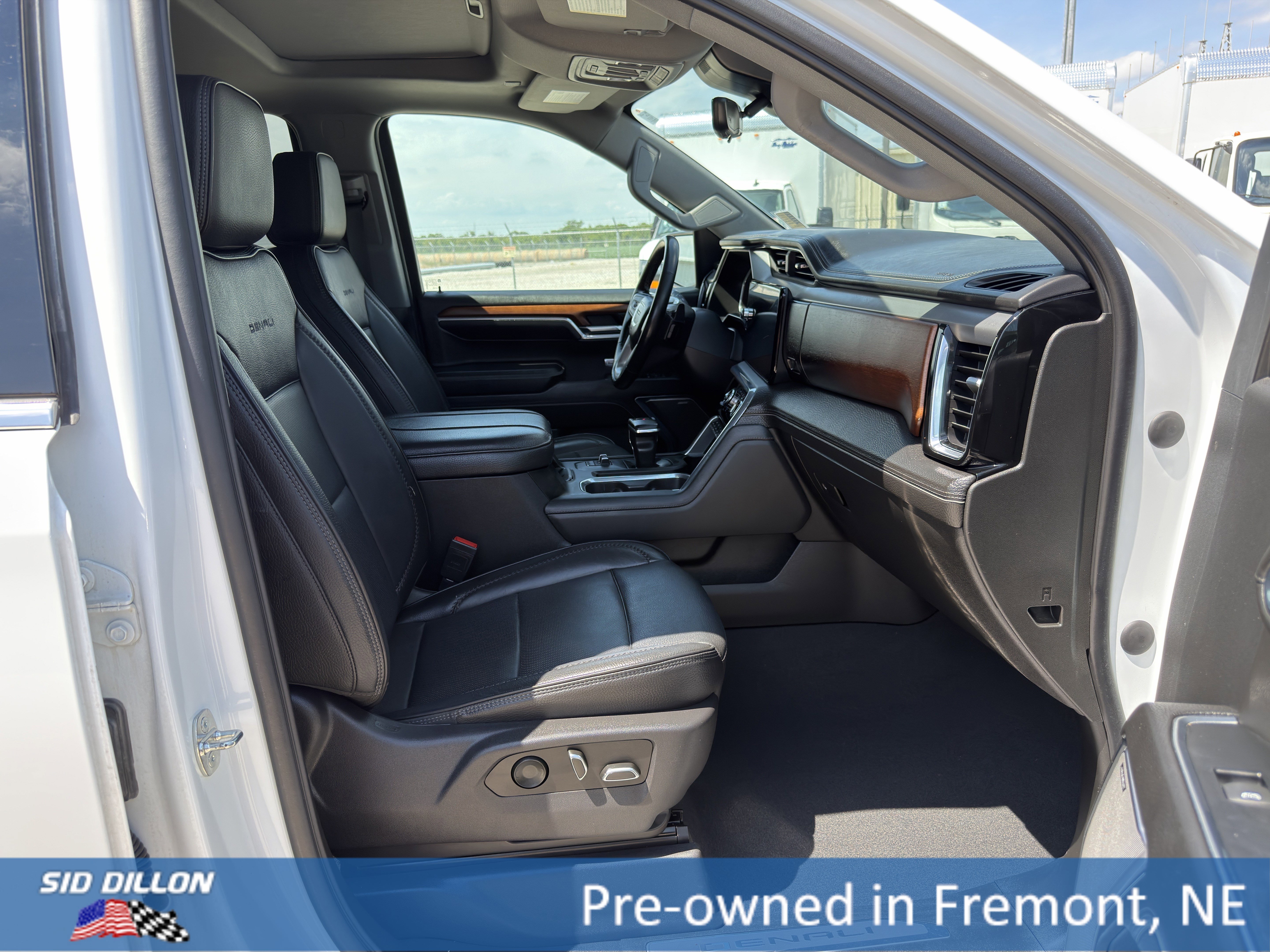 Used 2023 Summit White GMC Denali image 19