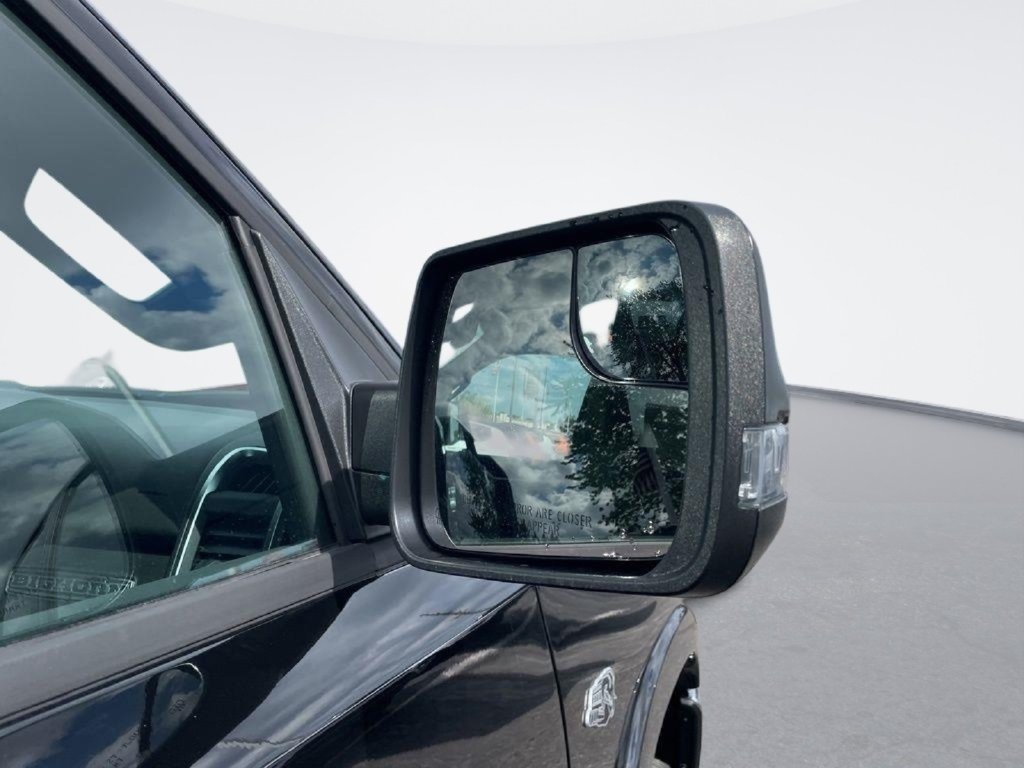New 2026 Diamond Black Crystal Pearl-Coat Exterior Paint RAM Big Horn/Lone Star image 15