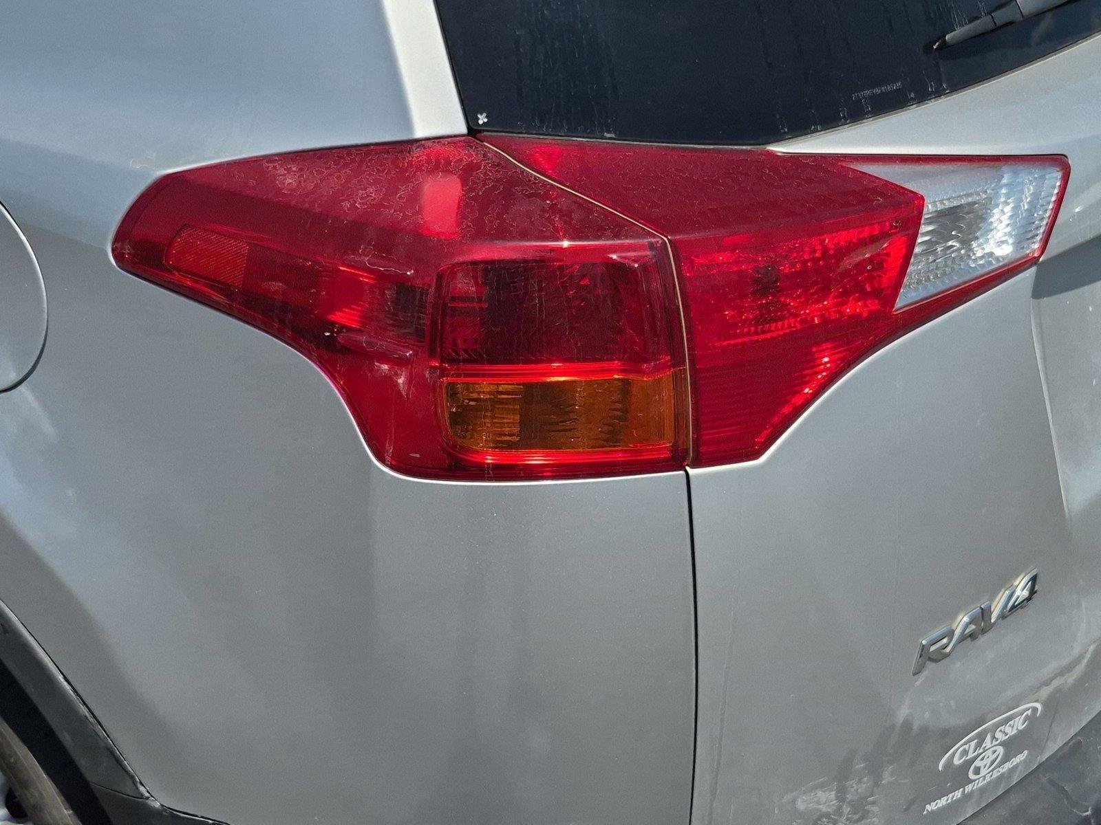 Used 2015 Classic Silver Metallic Toyota Limited image 12