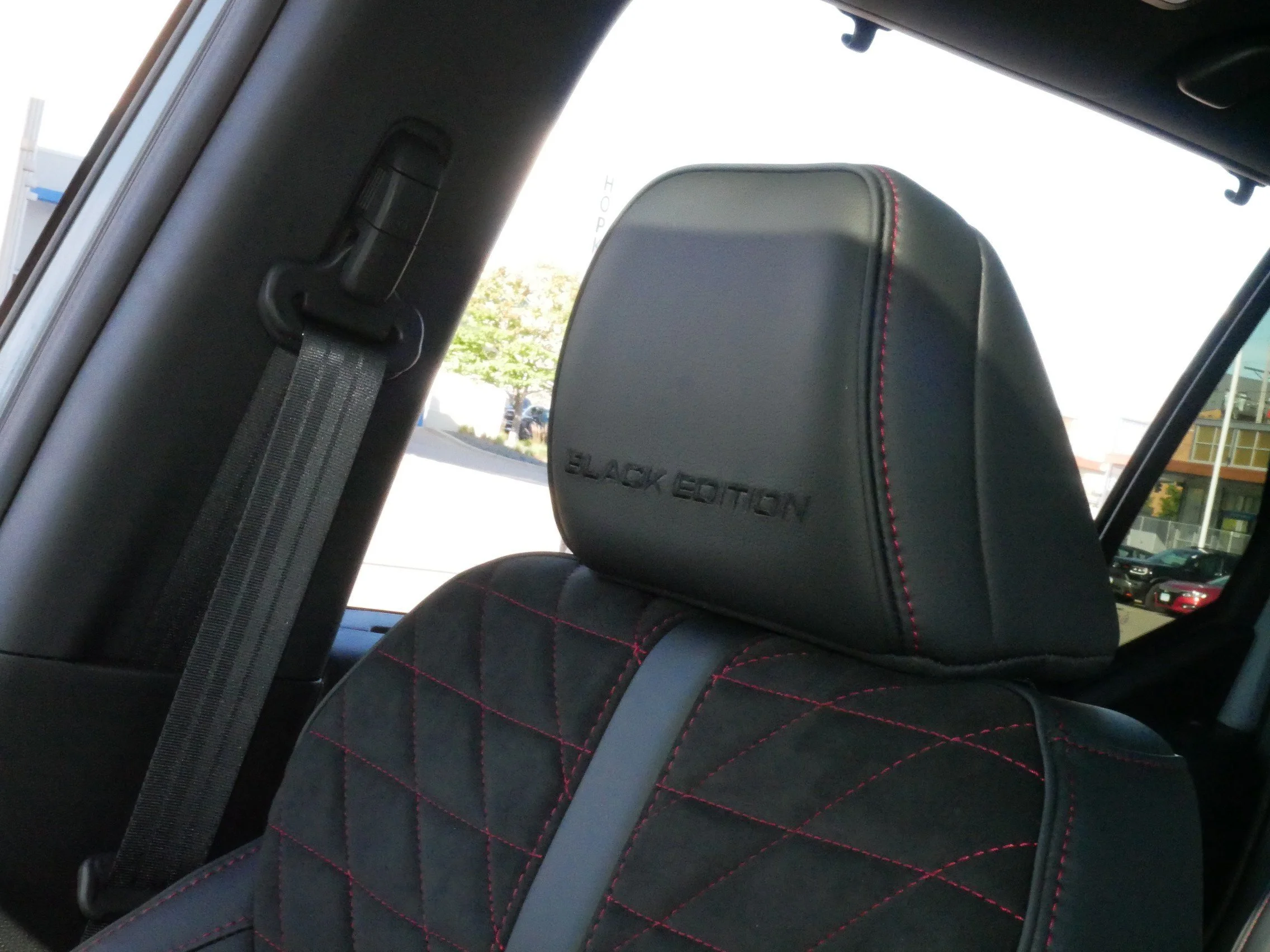 2026 Honda Pilot Black Edition - Photo 35