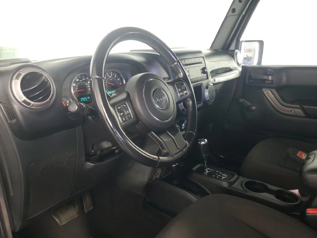 Used 2018 Gray Jeep Sport 4x4 image 11