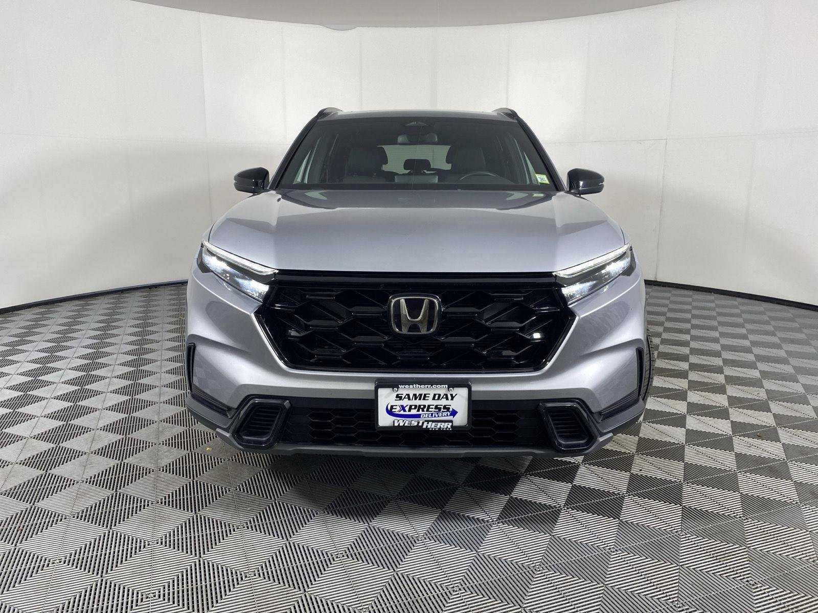 Certified Used 2023 Lunar Silver Metallic Honda Sport image 2