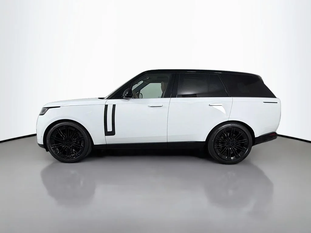 New 2026 Fuji White Land Rover SE image 8