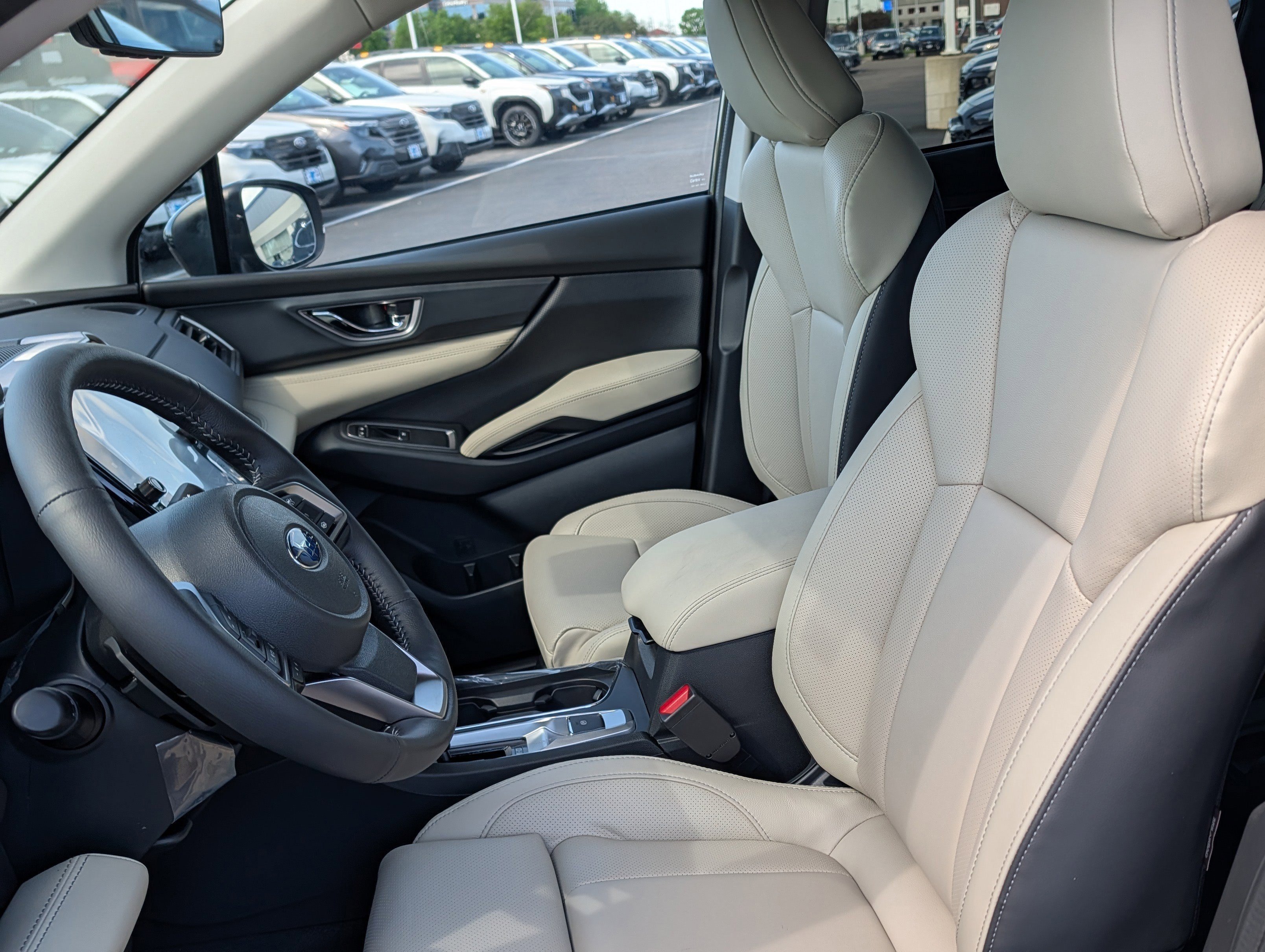 New 2026 AUTUMN GREEN METALLIC Subaru Limited 7-Passenger image 5