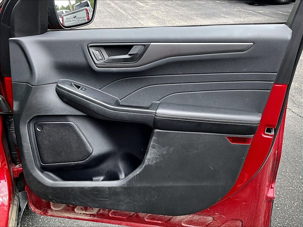 Used 2023 Red Metallic Ford Active image 12