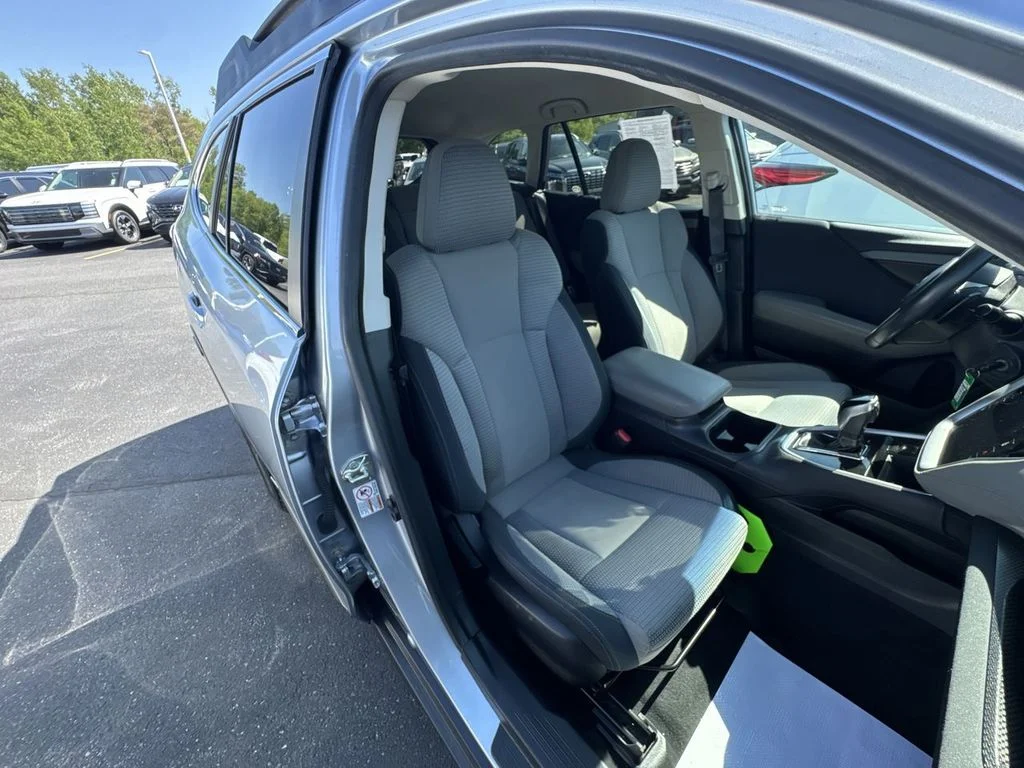 Used 2020 Silver Subaru Premium image 30
