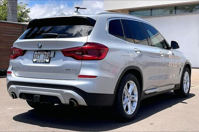 Used 2020 Glacier Silver Metallic BMW sDrive30i image 12