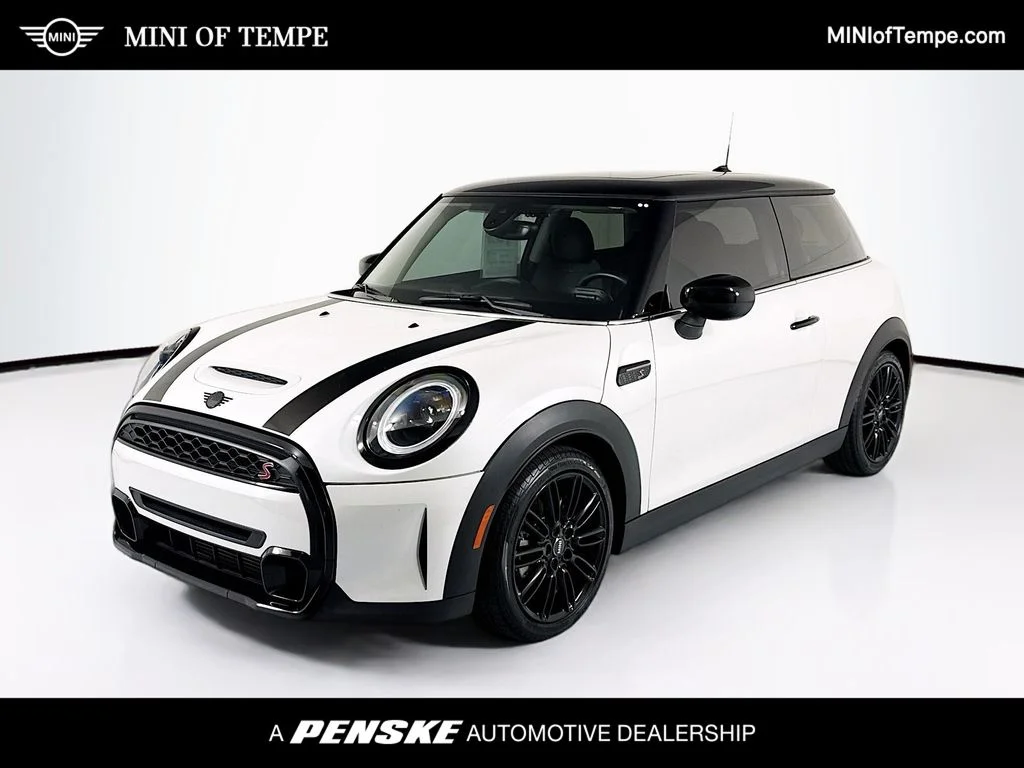 2024 MINI Hardtop Cooper S's photo