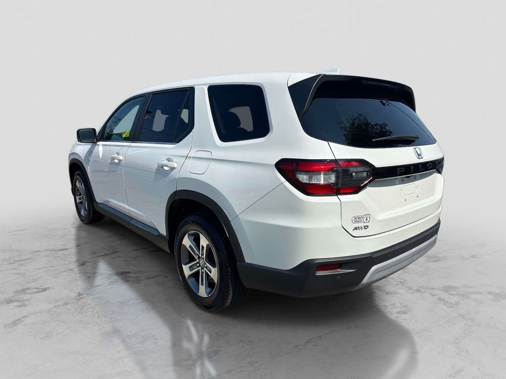 Used 2023 White Honda EX-L image 3