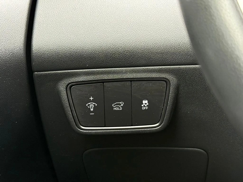 Used 2024 Gray Hyundai SEL image 16