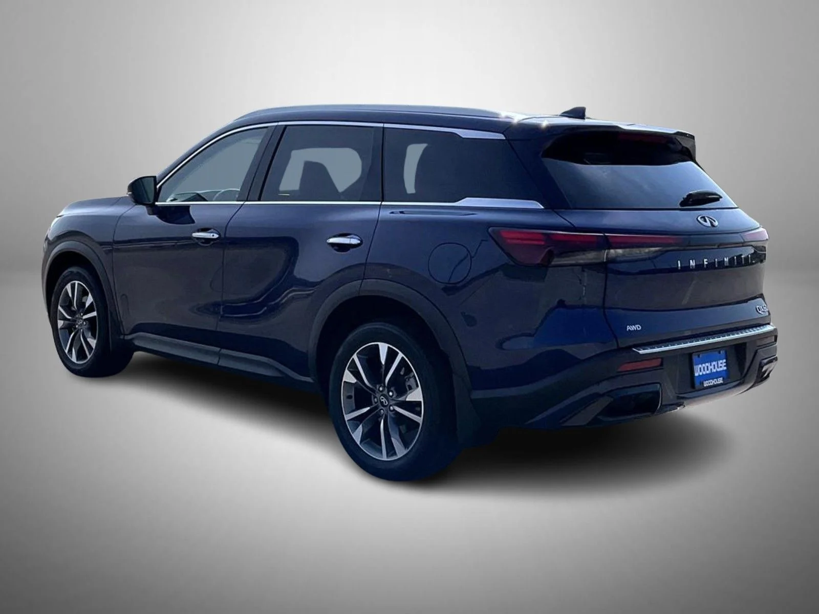 Used 2023 Blue INFINITI LUXE image 7