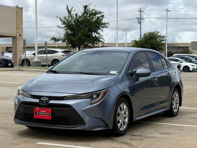 Certified Used 2025  Toyota LE image 34
