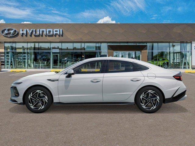 New 2026 Serenity White Hyundai SEL Sport image 3