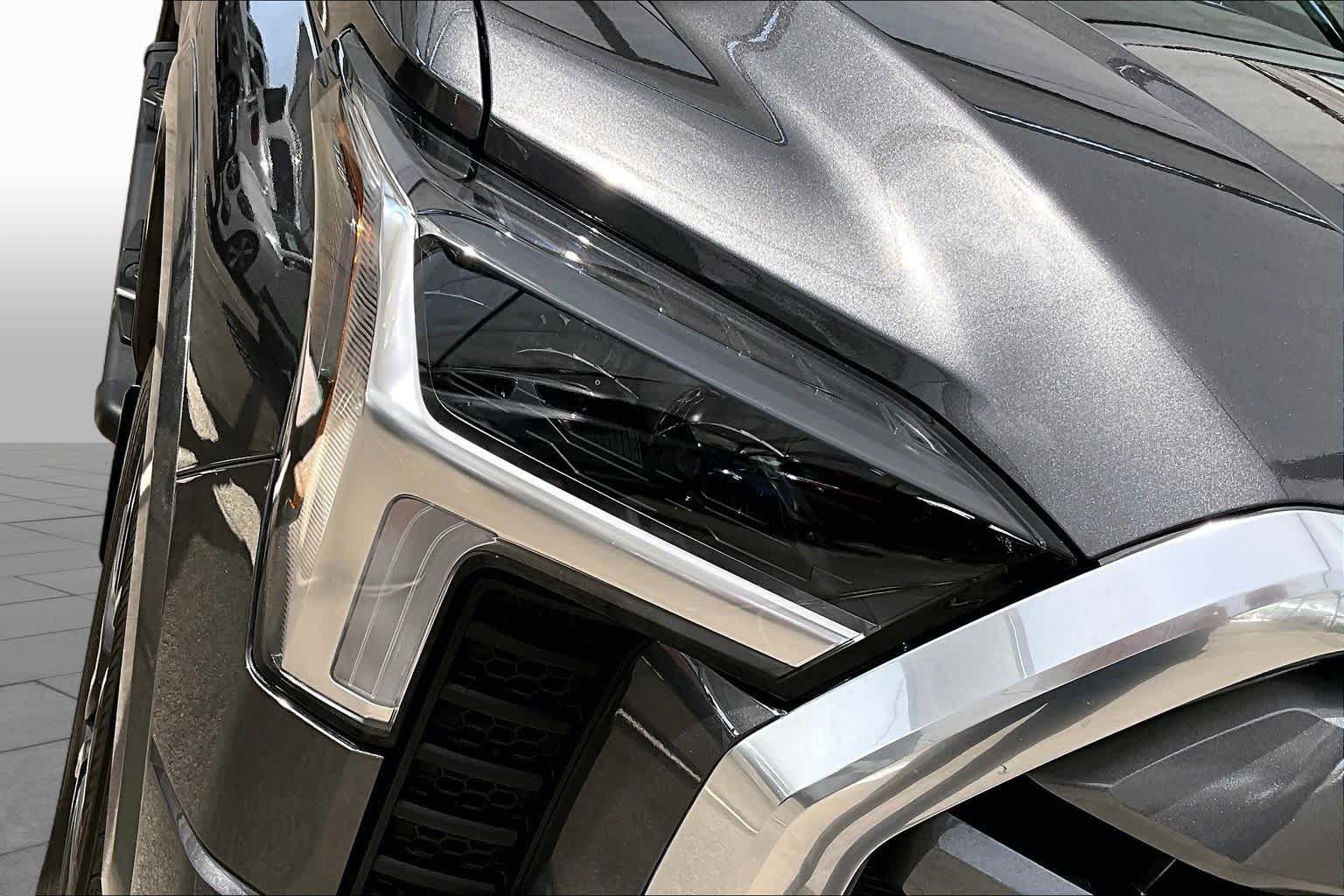 Used 2025 Magnetic Gray Metallic Toyota Limited image 27