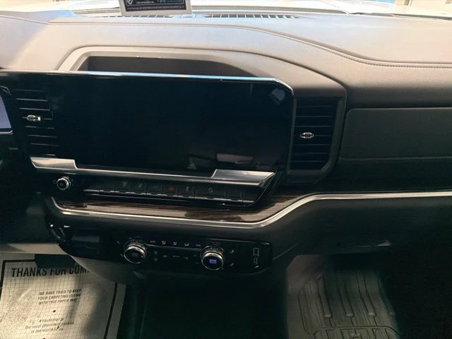 New 2026 Summit White GMC SLE image 30