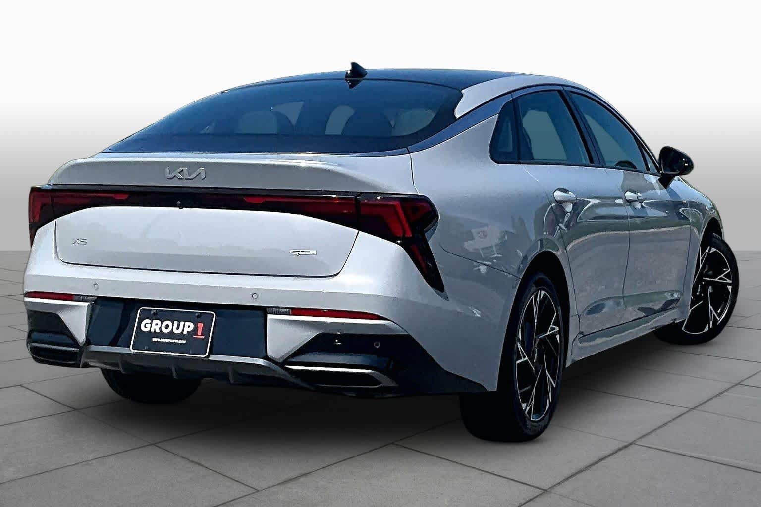Used 2025 Wolf Gray Kia GT-Line image 13