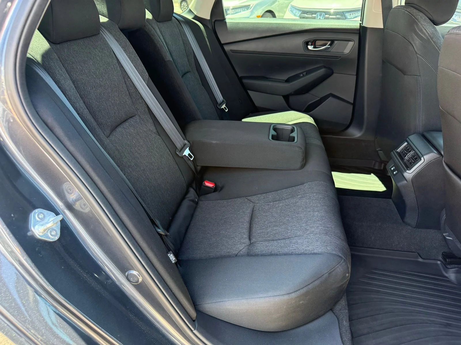 2025 Honda Accord SE - Photo 36
