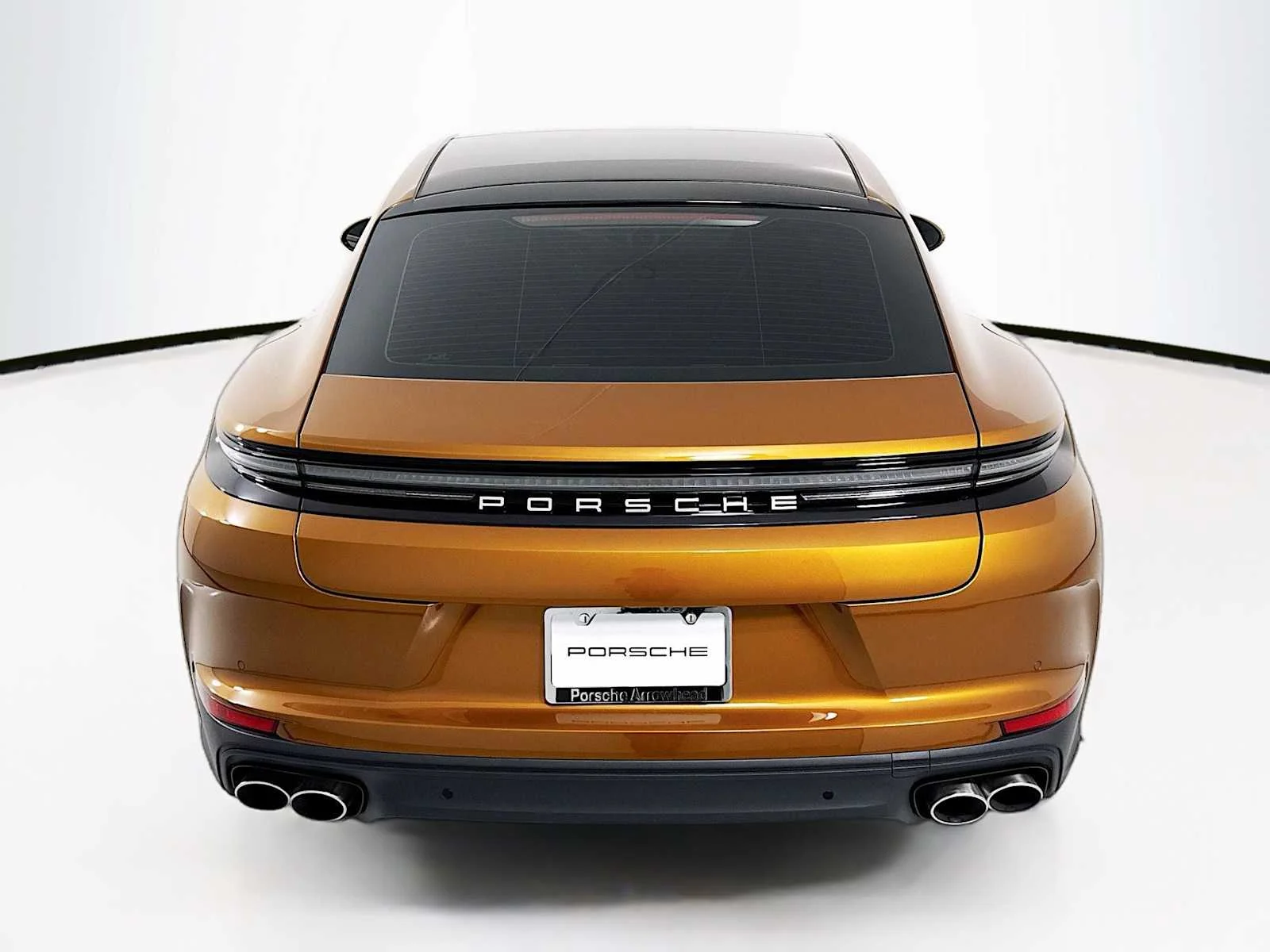 2026 Porsche Panamera 4 E-Hybrid - Photo 10