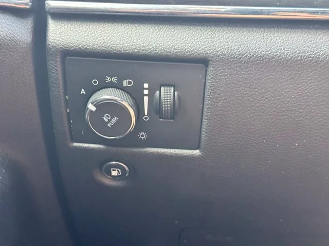 Used 2021 Black Jeep Limited image 37