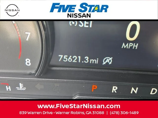 Used 2022 White Lincoln Standard image 27
