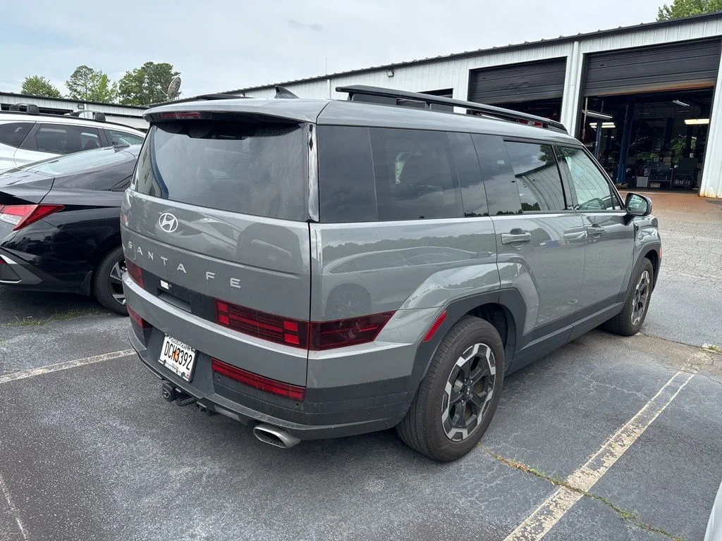 Used 2025 Gray Hyundai SEL image 3